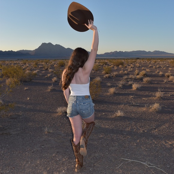 Meet your Posher, Madi - Picture 1 of 1